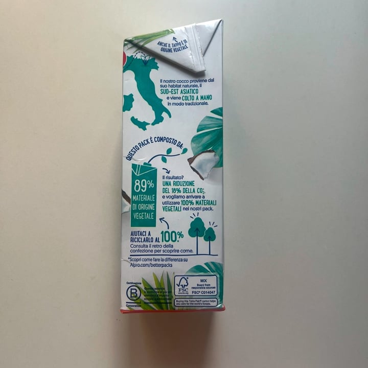 photo of Alpro Latte di Cocco Senza Zuccheri Aggiunti shared by @lauradeluca on  06 Oct 2025 - review