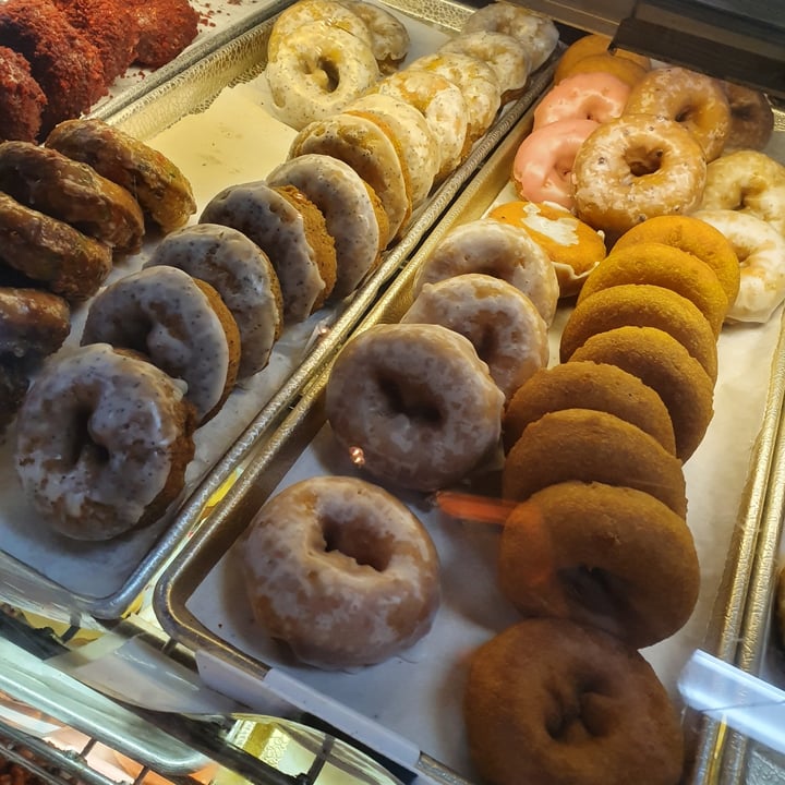photo of Rainbow Donuts Vegan Plain Donut shared by @paniwilson on  20 Oct 2024 - review