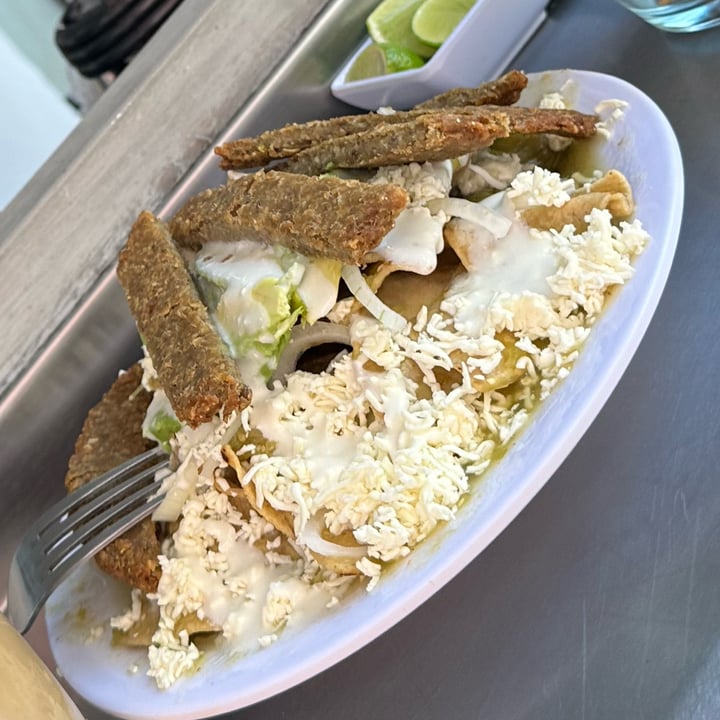 photo of DISTOPIA chilaquiles verdes shared by @moreofvn on  26 Mar 2024 - review