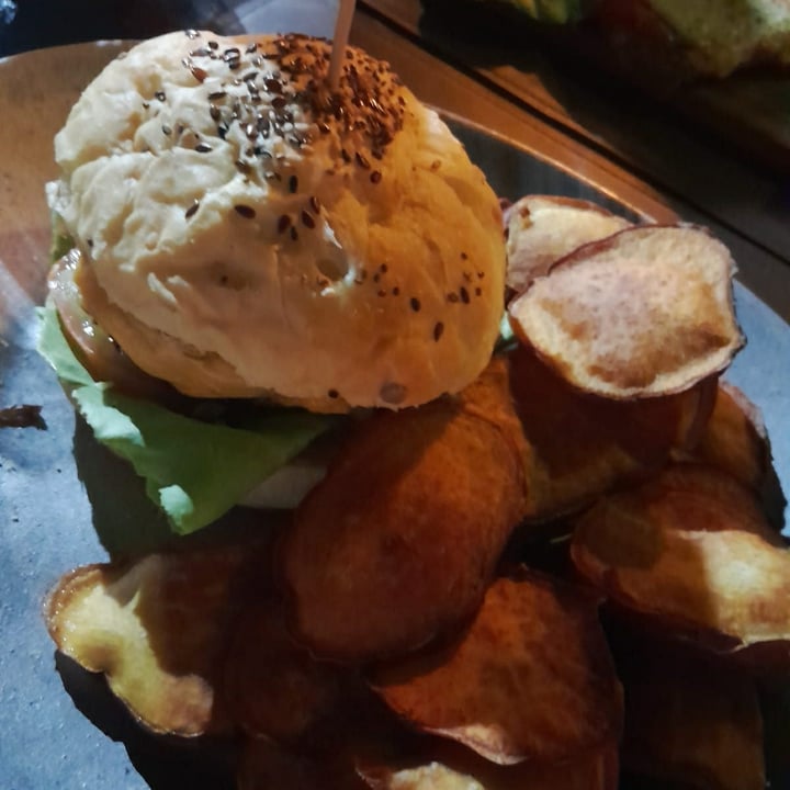 photo of BLEST MORON Hamburguesa Vegana II shared by @liaaa on  15 Jan 2024 - review