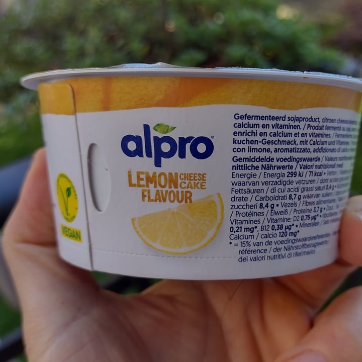photo of Alpro Lemon Cheesecake Flavour Yoghurt shared by @dratini on  16 Nov 2024 - review