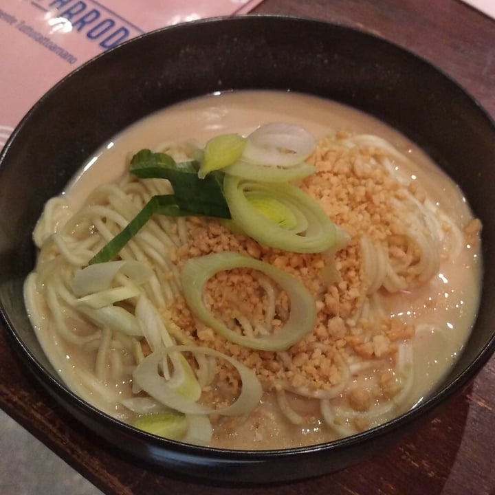 photo of TUTTOFABRODO Dan Dan Noodles shared by @beavegan on  08 Nov 2023 - review