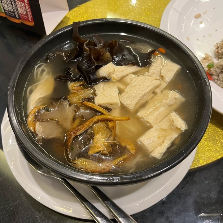 photo of LVC Vege Restaurant 创意林镇藩料理坊 Mee Shua Soup in the style of “Royal Delicacy” shared by @soy-orbison on  13 Mar 2024 - review