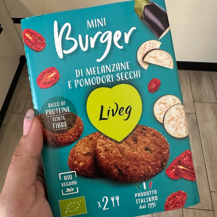photo of Liveg Liveg Mini Burger di melanzane e pomodori secchi shared by @marisolmarch on  26 May 2025 - review