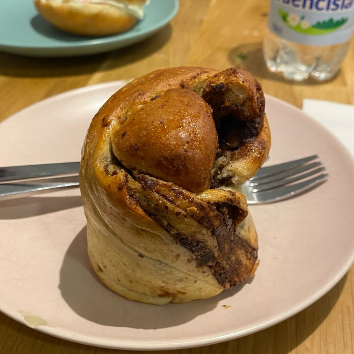 photo of Delish Vegan Doughnuts Roll De Nutella shared by @quinn06 on  26 Aug 2025 - review