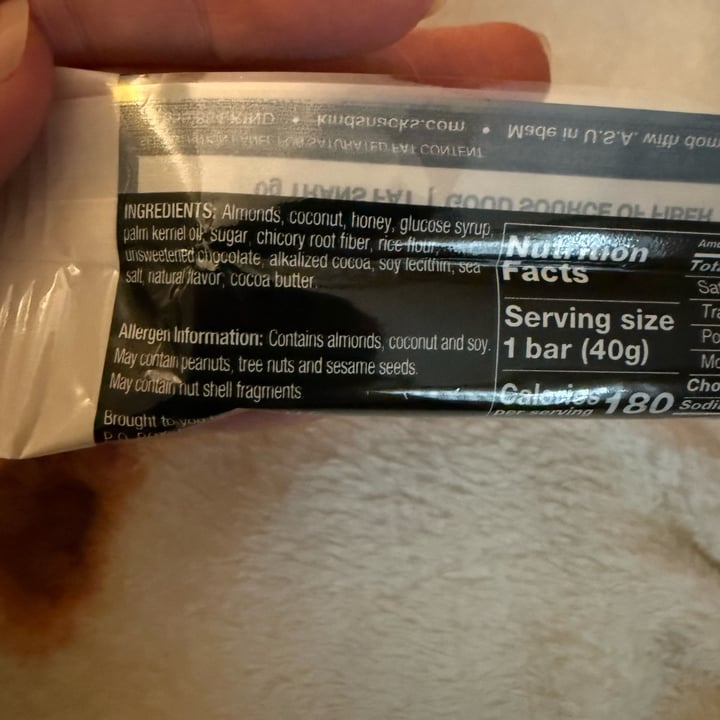 photo of KIND Dark Chocolate Almond And Coconut Bar shared by @crazeedeysi on  20 Jul 2025 - review