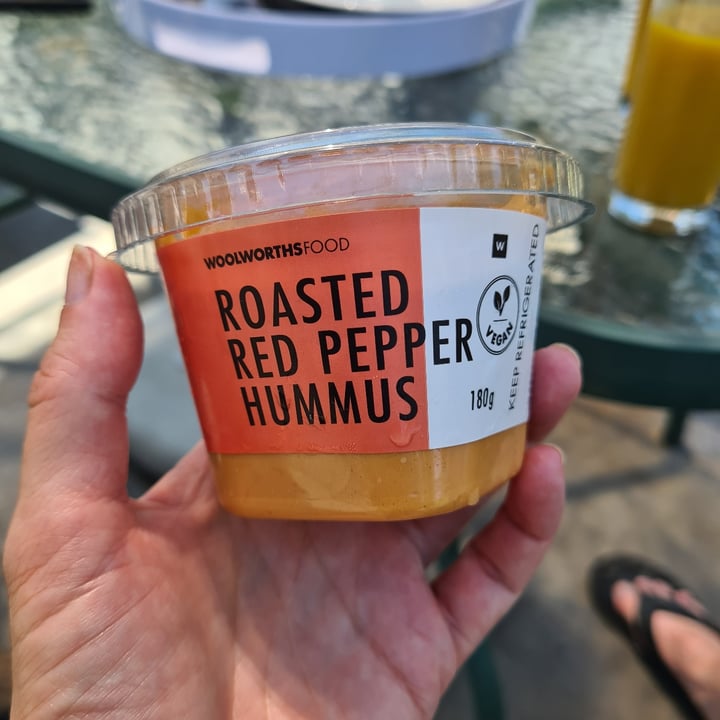 photo of Woolworths Food Roasted red pepper hummus shared by @veronicagroen on  17 Mar 2024 - review