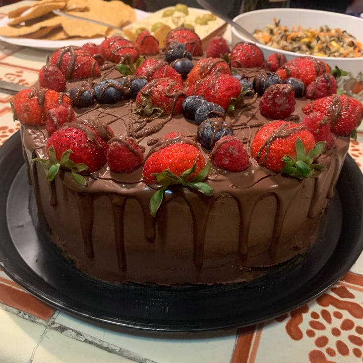 photo of Taco Green pastel de chocolate con frutos rojos grande shared by @happycoconut2004 on  15 Jan 2025 - review