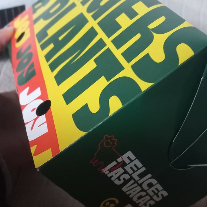 photo of Joy Burgers Lomitas Crispy Andy Hamburguesa shared by @gisegigi on  13 May 2024 - review