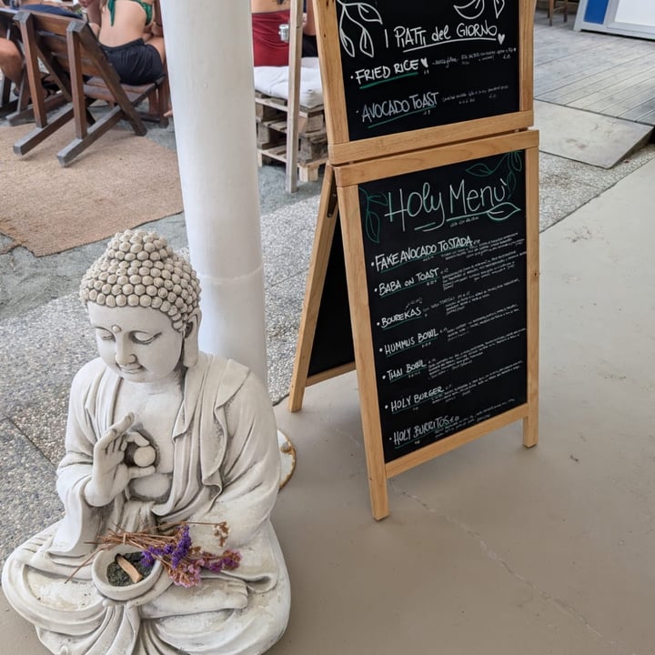 photo of Holy Beach Burritos shared by @veganredvelvet on  10 Oct 2025 - review