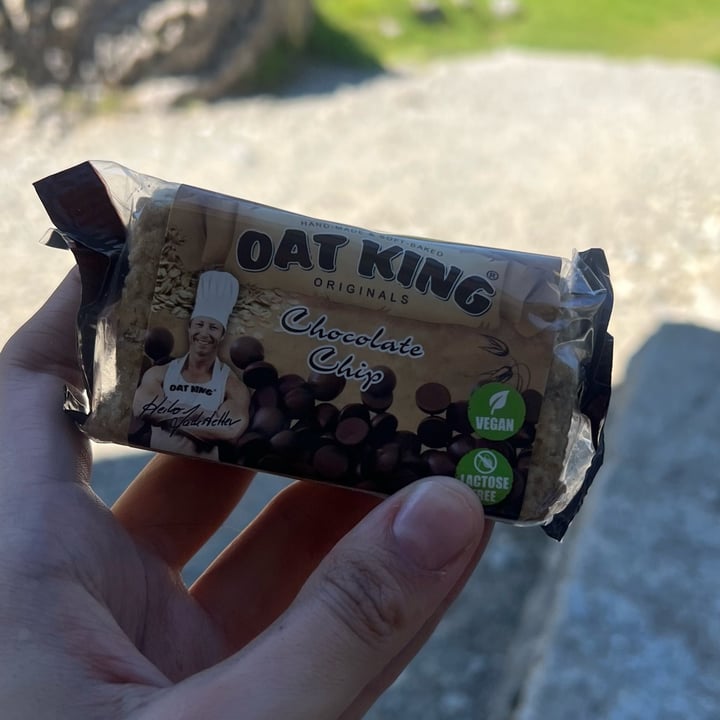 photo of OAT KING Chocolate chip oat energy bar shared by @dinolau97 on  10 Aug 2024 - review