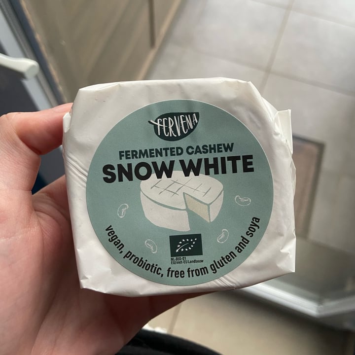 photo of Fervena Snow White Cashew Brie Alternative shared by @helena12345 on  25 Apr 2024 - review