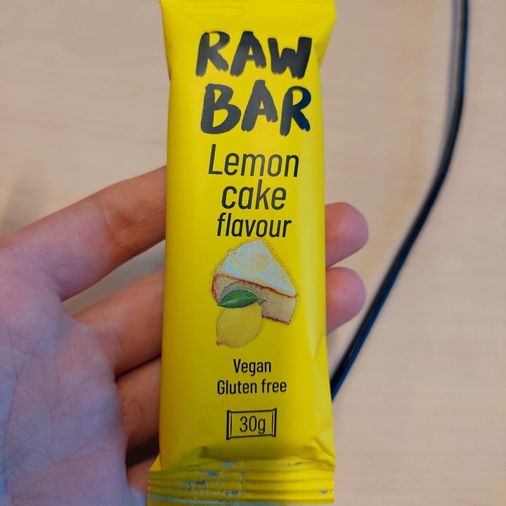 photo of Raw bar lemon cake flavour shared by @frendssnotfood on  06 Feb 2024 - review