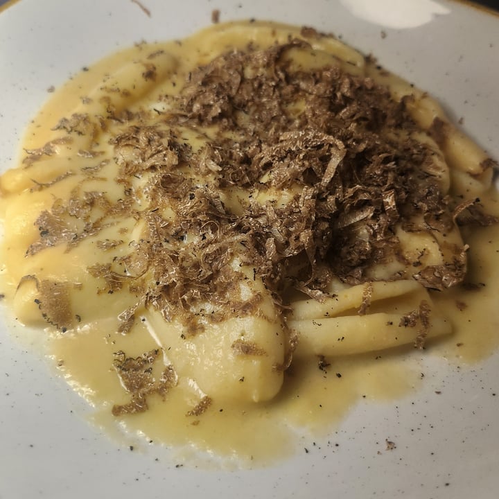 photo of Ristorante l'ulivo Maccarones Lados con crema di ceci e tartufo shared by @valepav on  11 Jul 2024 - review