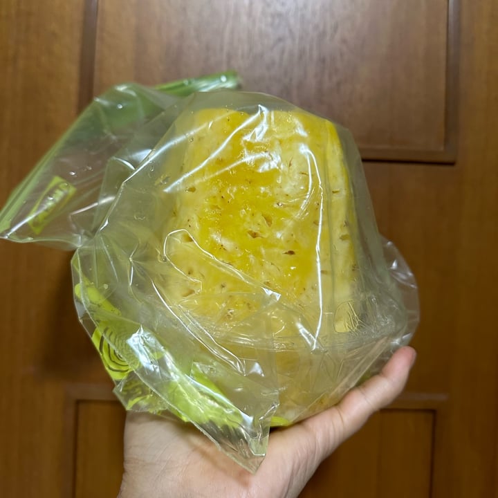 photo of PX MART Dayuan Chunde Store Pineapple shared by @piggy-egg on  09 Mar 2024 - review
