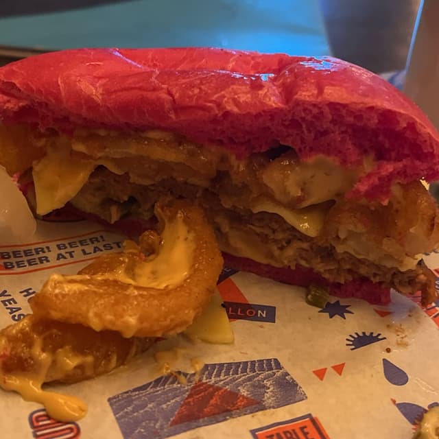 Photo of the dish “Vegan Brigade Burger”