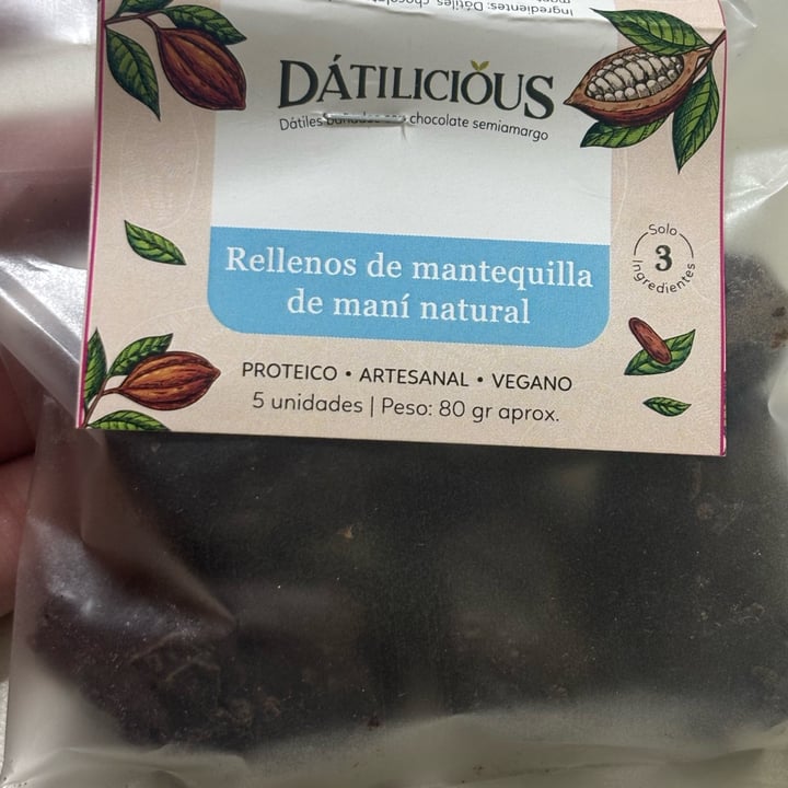 photo of Dátilicious Dátiles de bañados enchocolate rellenos con mantequilla de maní shared by @vegandann on  05 Oct 2025 - review
