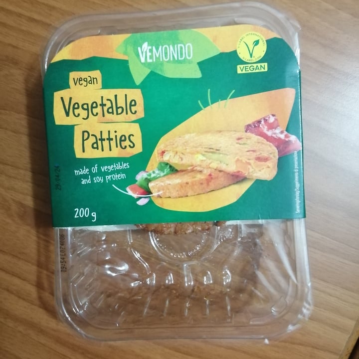 photo of Vemondo vegan vegetable patties shared by @queenofdarkness on  13 Apr 2024 - review