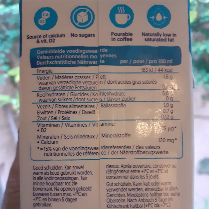 photo of Alpro Shhh...This Is Not Milk Plant-Based & Whole (Oat) shared by @vinoulis on  15 May 2024 - review