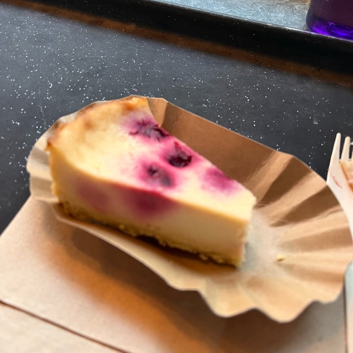 photo of Swing Kitchen Cheesecake shared by @frcasol on  01 Jun 2025 - review