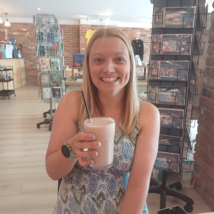 photo of Laughing Dog Worthing - Café & Shop Velvet Chocolate Ice Cream Milkshake shared by @sarahnm on  05 Jun 2024 - review