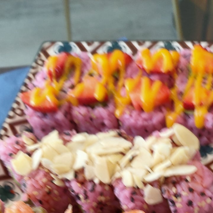 photo of Makai Uramakeria & Sushi vegan rolls shared by @momosdolls on  05 Oct 2023 - review