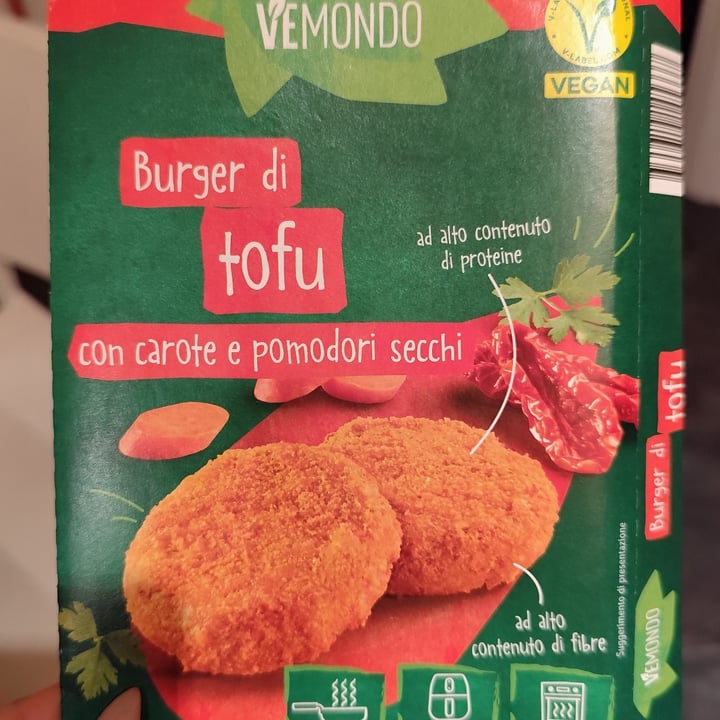 photo of Vemondo burger tofu e pomodorini secchi shared by @carliperli on  03 Sep 2025 - review