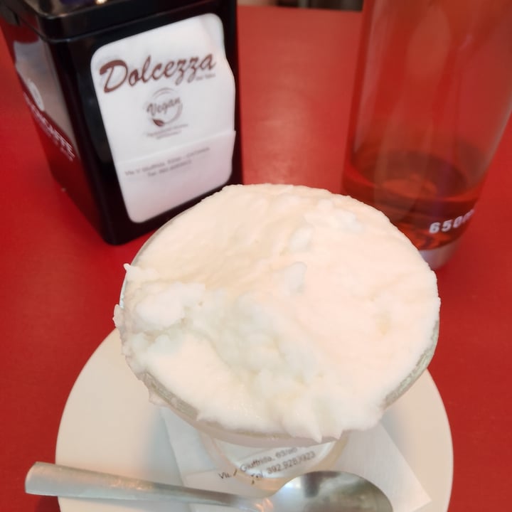 photo of Bar Dolcezza di Cuscunà Temistocle granita alla mandorla shared by @marydrago3 on  04 Sep 2025 - review