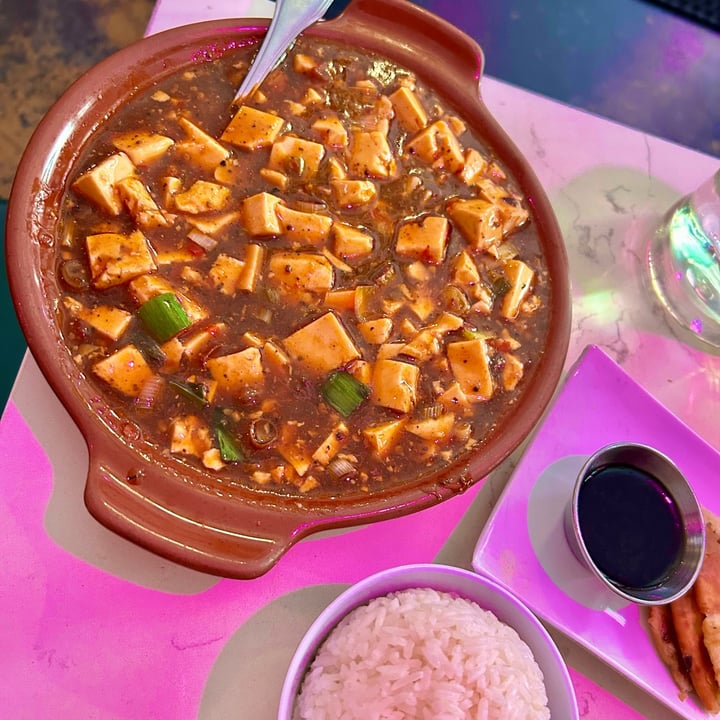 photo of Spicy Moon Vegan Szechuan Mapo Tofu shared by @natsveganfood on  27 May 2024 - review