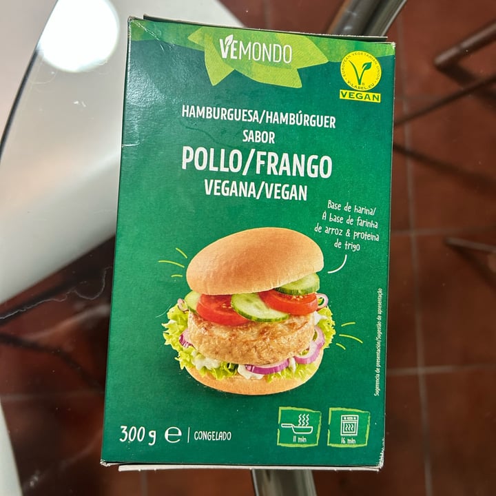 photo of Vemondo Hamburguesa Sabor Pollo Vegano shared by @federego77 on  26 Sep 2023 - review