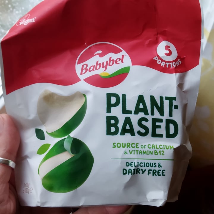 photo of Babybel Plant-Based Plant-Based (Végetal) Cheese shared by @mikachu987 on  25 Sep 2024 - review