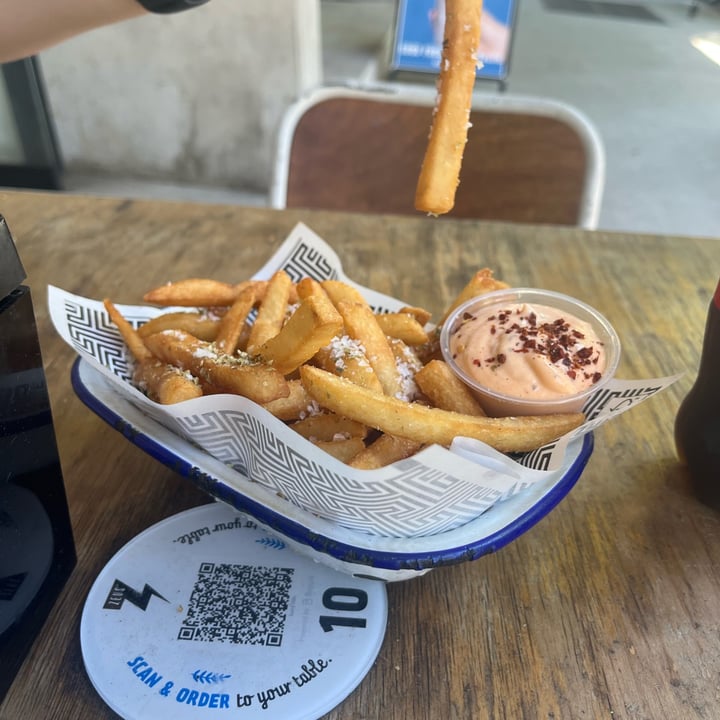 photo of Zeus Street Greek Surry Hills Yia Yia’s Chips shared by @nikivisser on  05 Dec 2023 - review