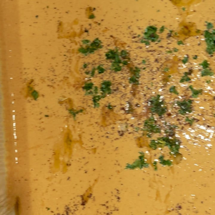 photo of ALMADINA Woodstone Oven & Grill Roasted Red Pepper Hummus shared by @jandrews on  10 May 2024 - review