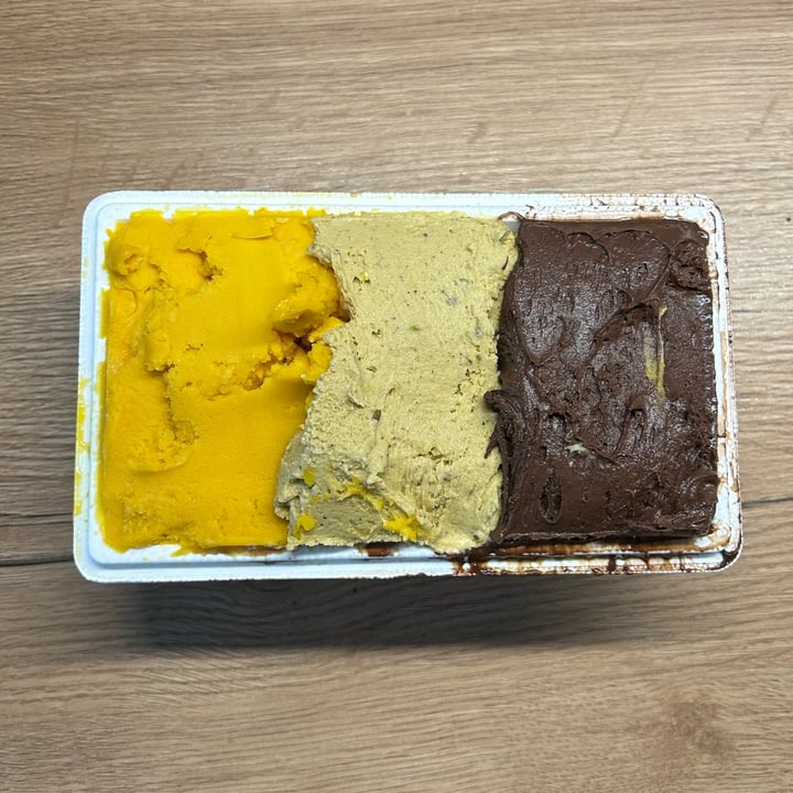 photo of Gelatario Mango shared by @annaberger on  08 May 2024 - review