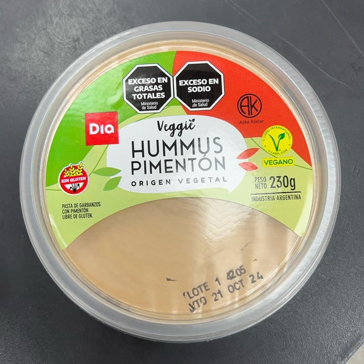 photo of Dia% hummus pimentón shared by @veganasoy-mercedes on  06 Aug 2024 - review