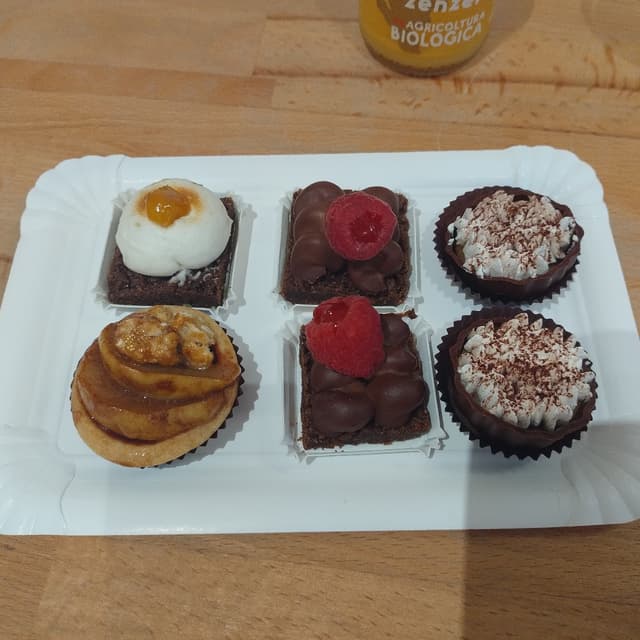 Photo of the dish “pasticcini Monoporzione”