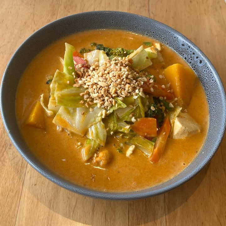 photo of Thai Siam Wanaka Penang Curry (Veganised) shared by @veganadam on  20 Dec 2024 - review