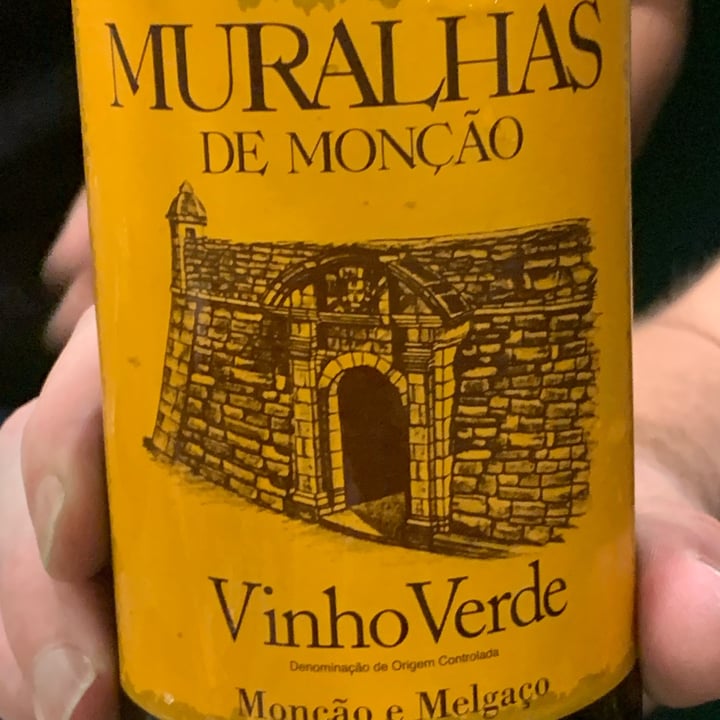 photo of Muralhas de monção Vinho verde shared by @almafrancesa on  21 May 2024 - review