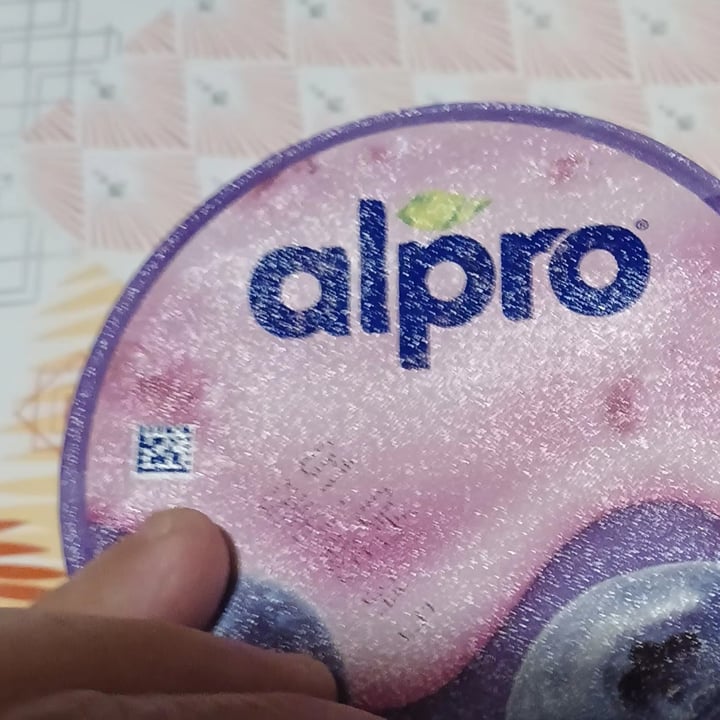 photo of Alpro Yogurt de Arándanos shared by @villacampa on  05 May 2025 - review