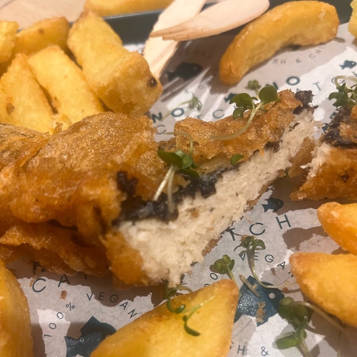 photo of No Catch vegan fish and chips shared by @coradvil on  31 Mar 2024 - review