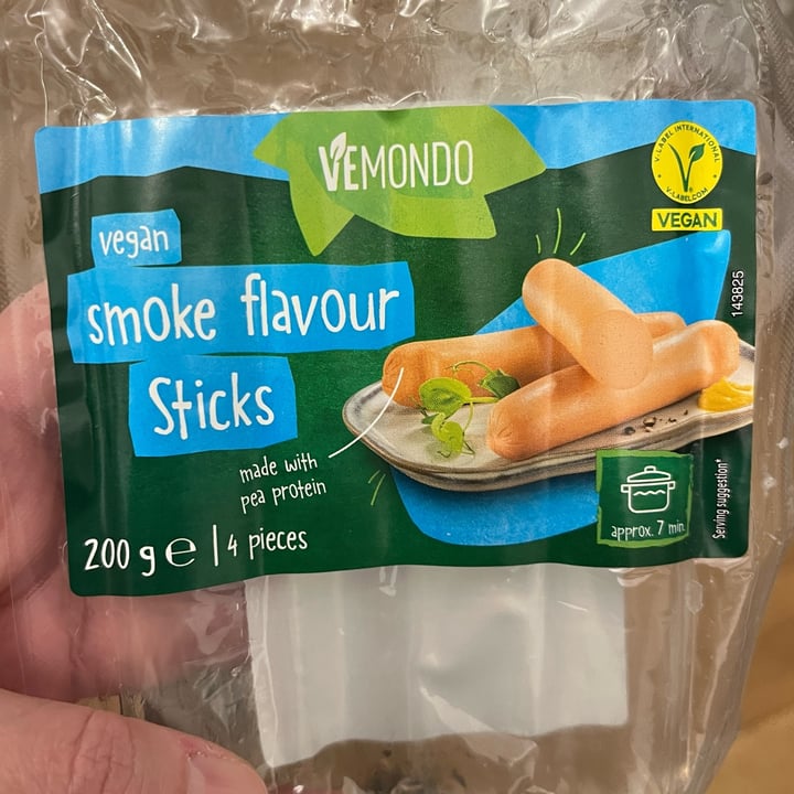 photo of Vemondo vegan smoke flavour sticks shared by @laquokka on  07 Apr 2024 - review