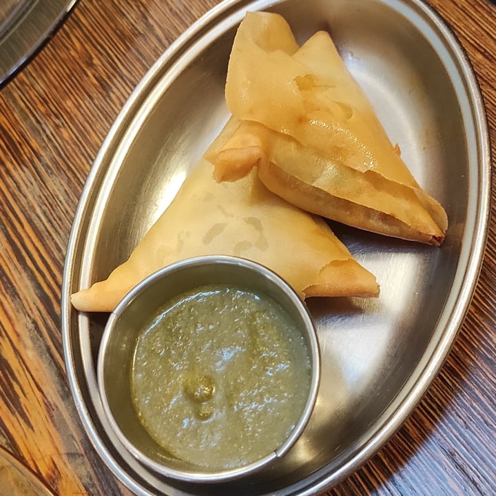 photo of Hraðlestin Vegan samosa shared by @sumarhvonn on  17 Sep 2024 - review