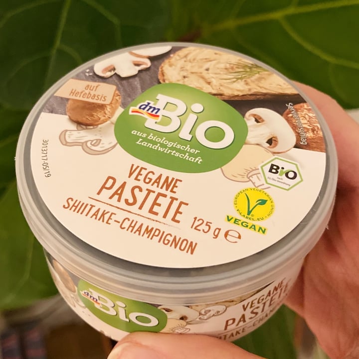 photo of dmBio Vegane Pastete  Shiitake Champignon shared by @geisalopes on  19 Nov 2024 - review