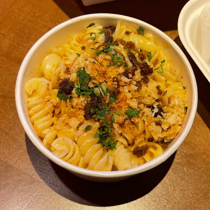 photo of Veggie Grill Truffle Mac + Cheese shared by @ellefire on  27 May 2024 - review
