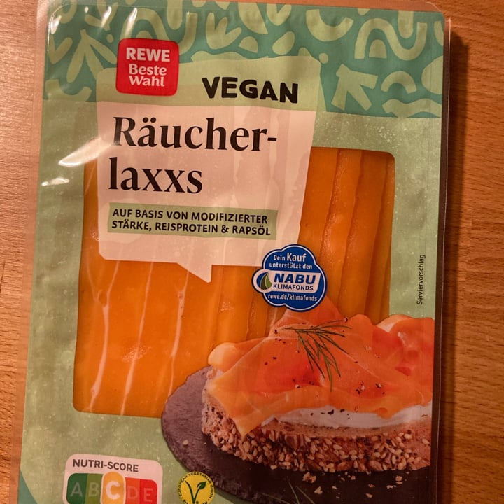 photo of Rewe Raucher-Laxxs (vegan Salmon) shared by @elixy90 on  13 Dec 2023 - review