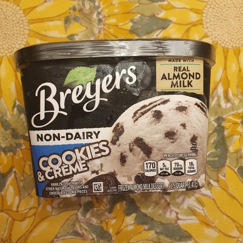 Non-Dairy Cookies & Crème