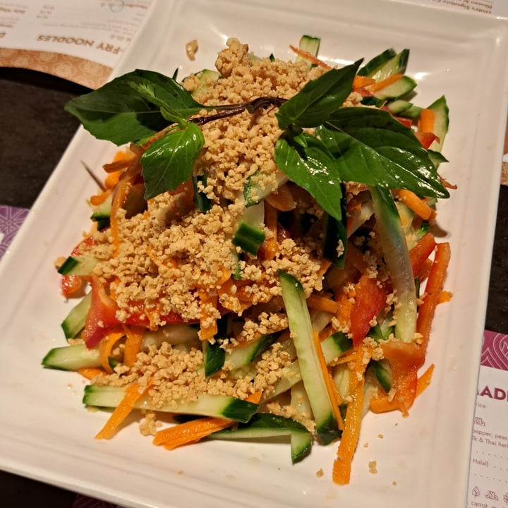 photo of Salad King $6 Glass of Pino shared by @svraphael88 on  16 May 2024 - review
