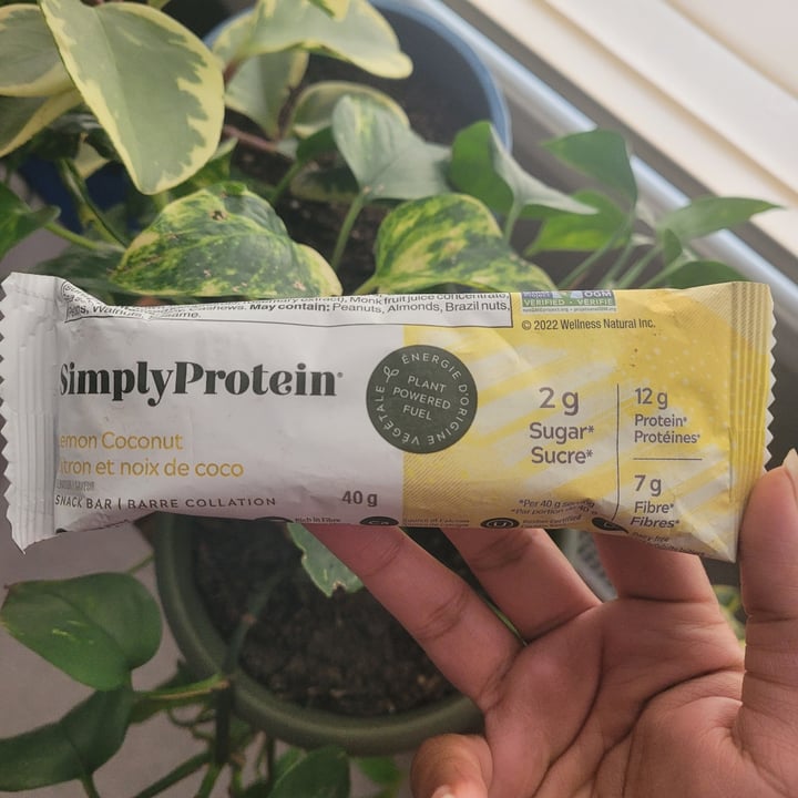 photo of Simply Protein Lemon Coconut bar shared by @theveglife on  06 May 2024 - review