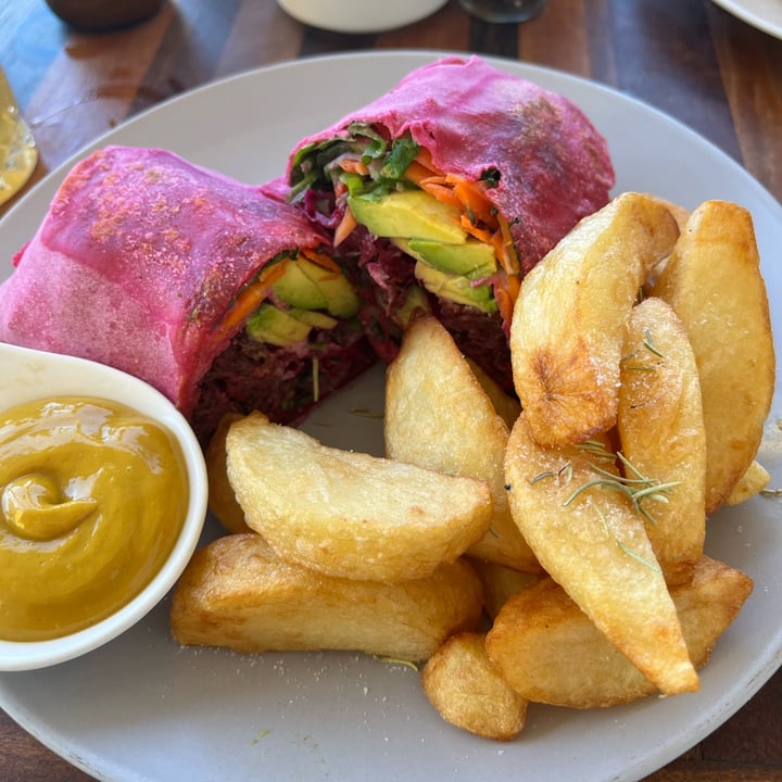 photo of Blended Health Cafe & Catering The Rainbow Wrap shared by @mimi2308 on  20 Feb 2025 - review