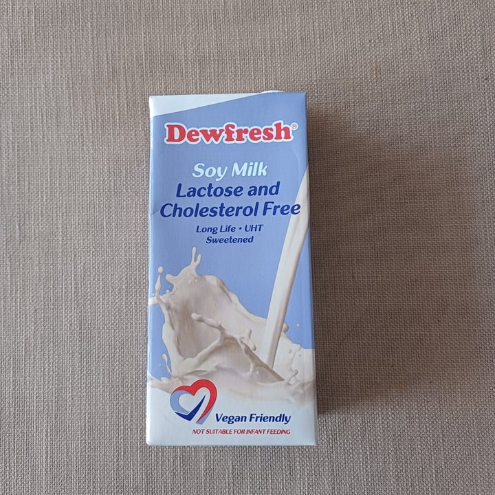 photo of Dewfresh Dewfresh Soy Milk shared by @tayethevegan on  17 Apr 2024 - review